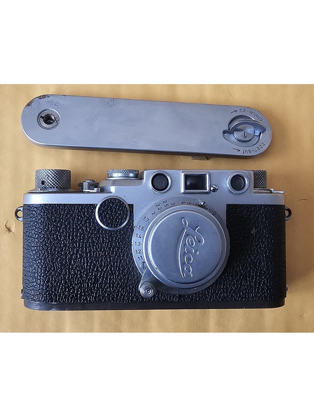 Leica IIf Red Dial Rangefinder Film Camera 1955 with Manual and Leitz Elmar Lens - Picture 6 of 14